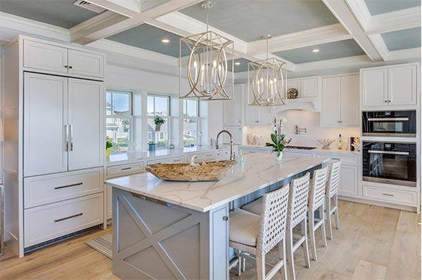 4 Ways To Customize Your White Kitchen