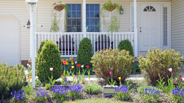 5 Ways to Get Your Home Ready for the Spring Market